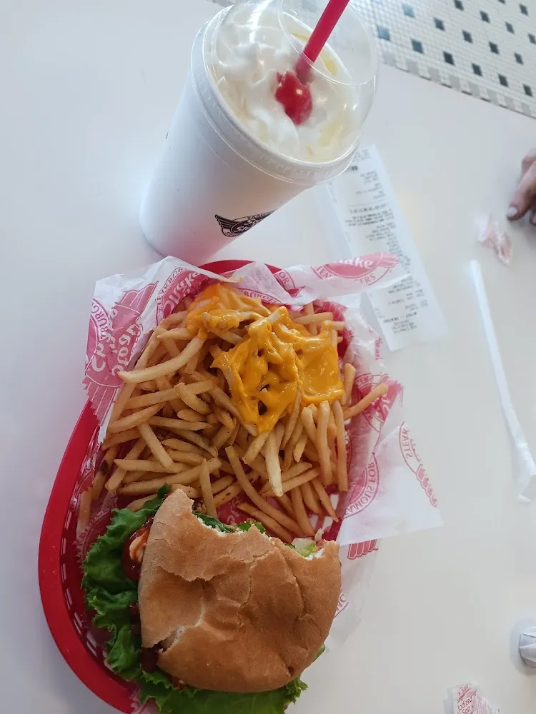 Western BBQ Bacon Cheeseburger with Beef Tallow Fries